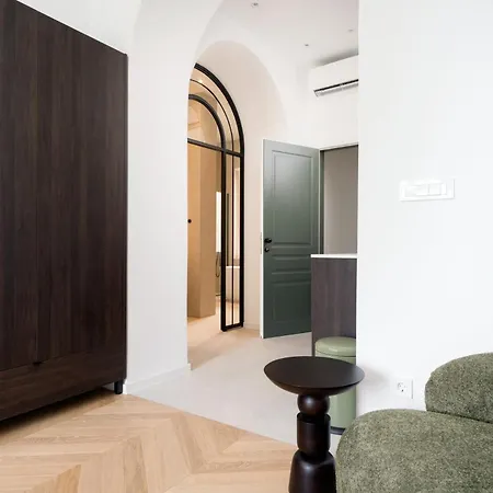 Mariva 2-4 Apartament