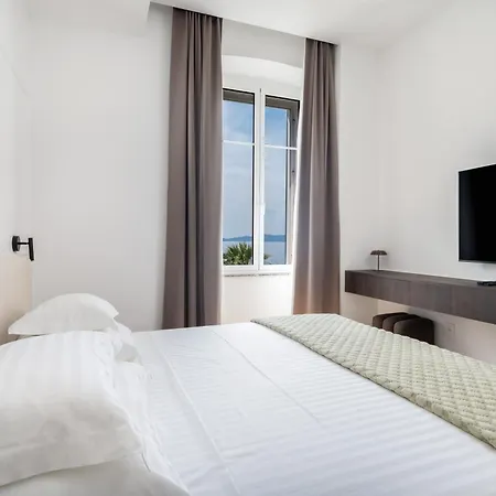 Apartament Mariva 2-4